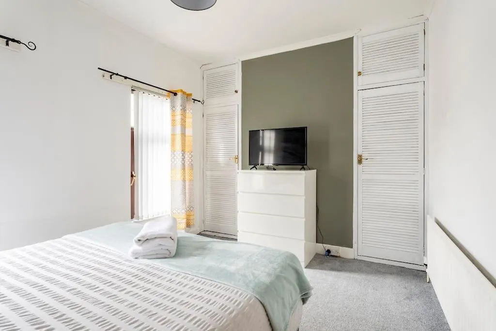 Central Belfast Town House 別荘